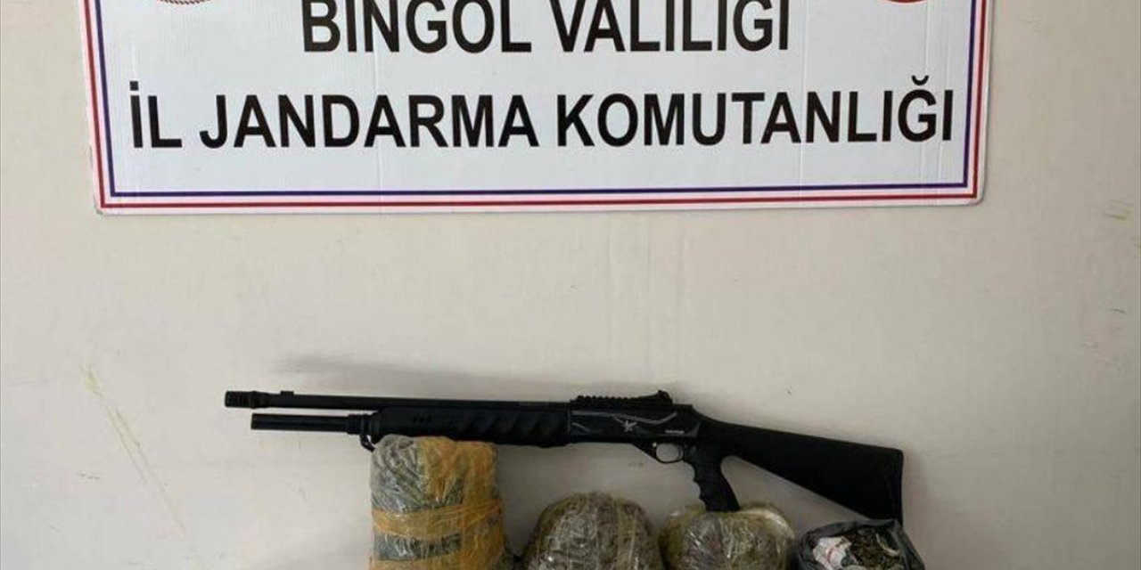 Bingöl'de anti-tank roketatar ve mühimmatlar ele geçirildi