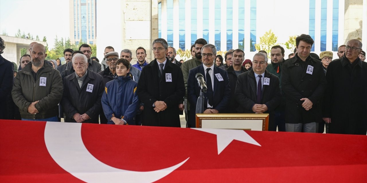 Emekli büyükelçi, tarihçi yazar Bilal Şimşir son yolculuğuna uğurlandı