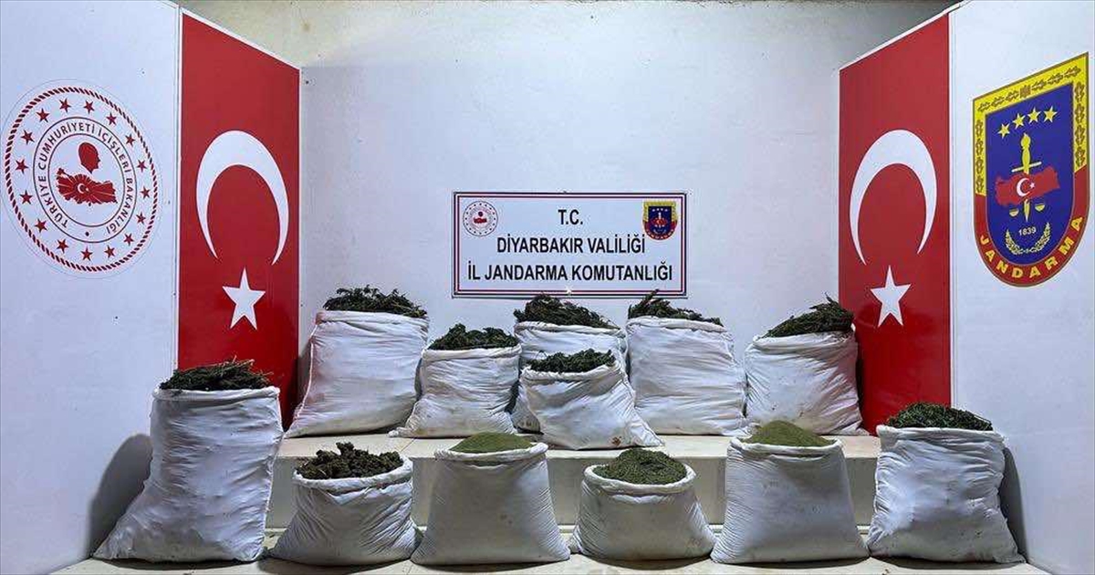 Diyarbakır'da 312 kilogram esrar ele geçirildi