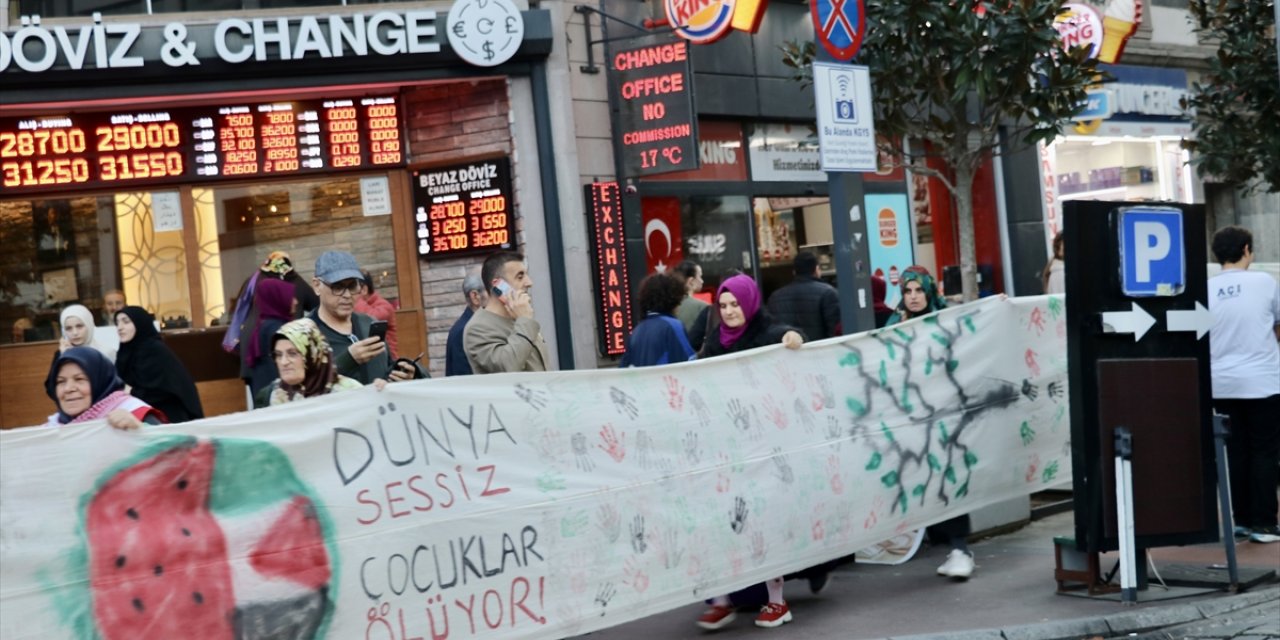 Trabzon'da Filistin'e destek için kurulan "Hayır Çarşısı" etkinliği sona erdi