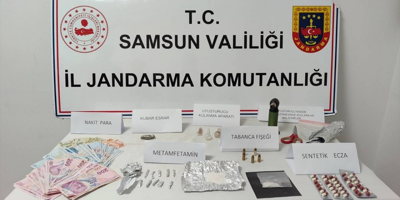 Samsun'da uyuşturucu ticareti yaptığı iddiasıyla 3 kişi yakalandı