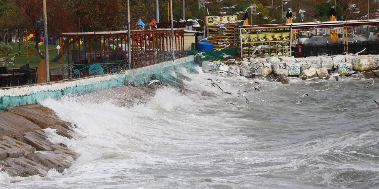 Tekirdağ'da deniz ulaşımına lodos engeli