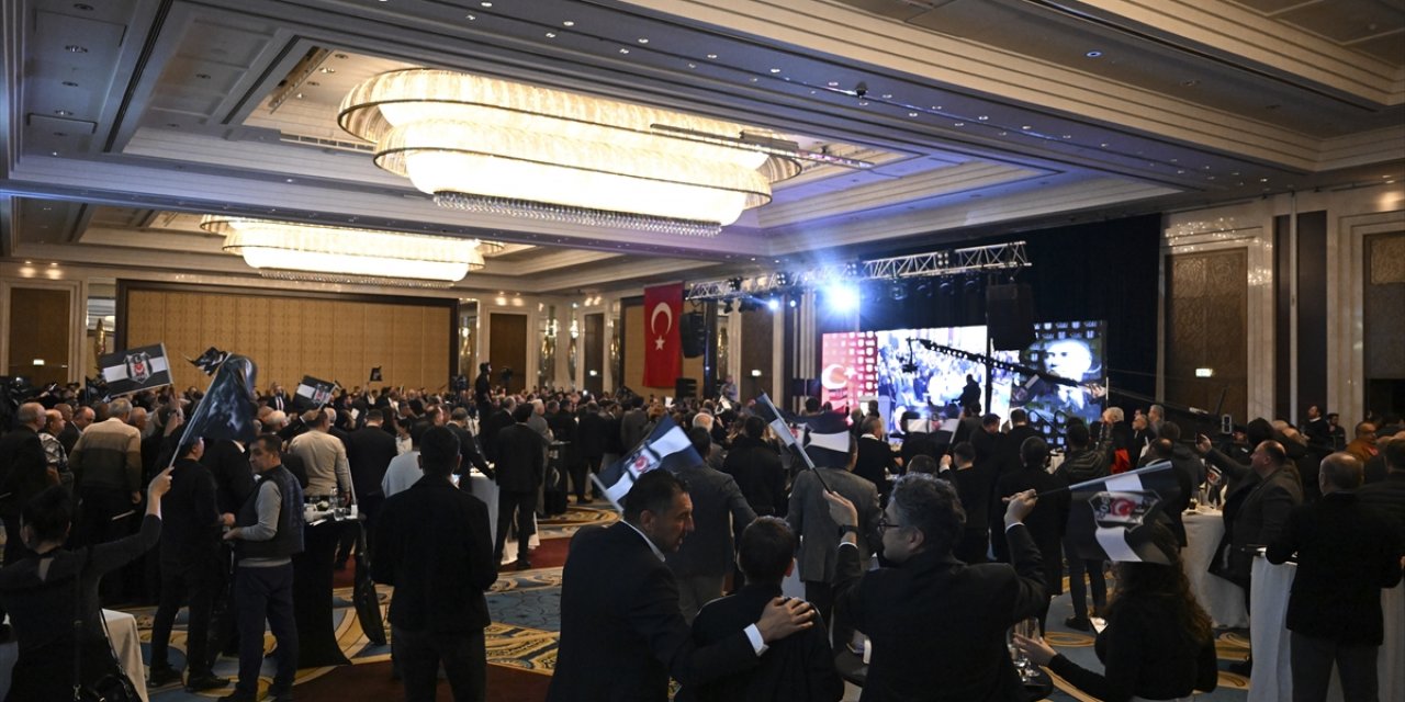 Beşiktaş Kulübü Başkan Adayı Serdal Adalı, Ankara'da kongre üyeleriyle buluştu: