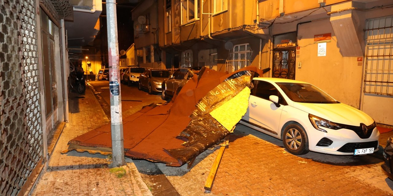 İstanbul'da lodos ve sağanak etkili oluyor