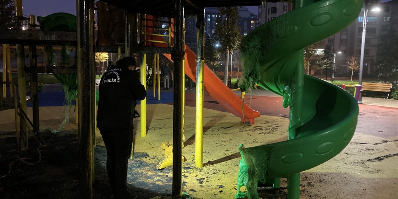 Gaziantep'te çocuk parkında çıkan yangın söndürüldü