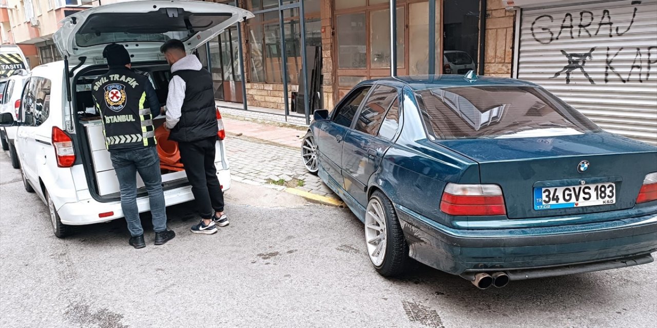 Pendik'te drift yapan sürücüye 21 bin 214 lira para cezası