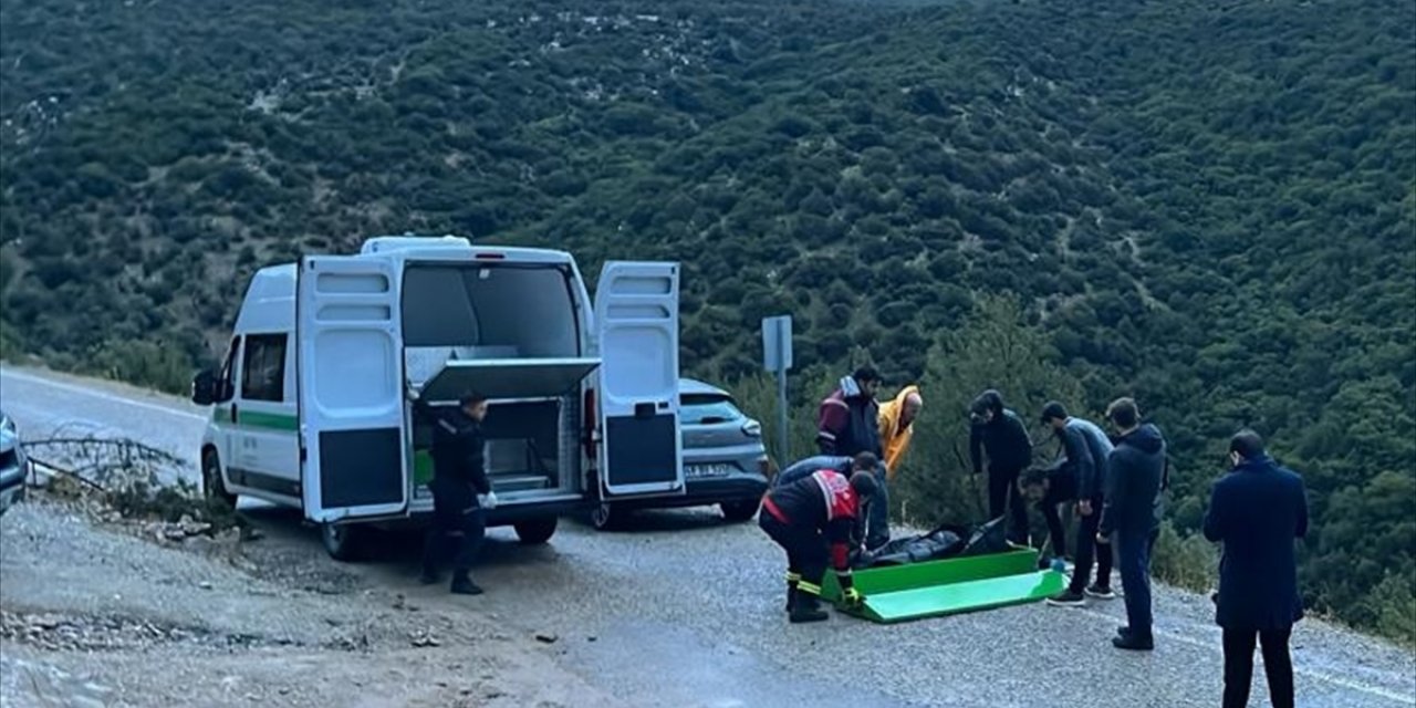 Bodrum'da bir kadın ile bir kız çocuğunun çarşafa sarılı halde cesetleri bulundu