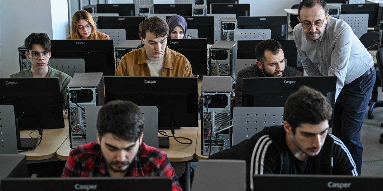 İTÜ'de "beyaz şapkalı" hackerlar yetişiyor