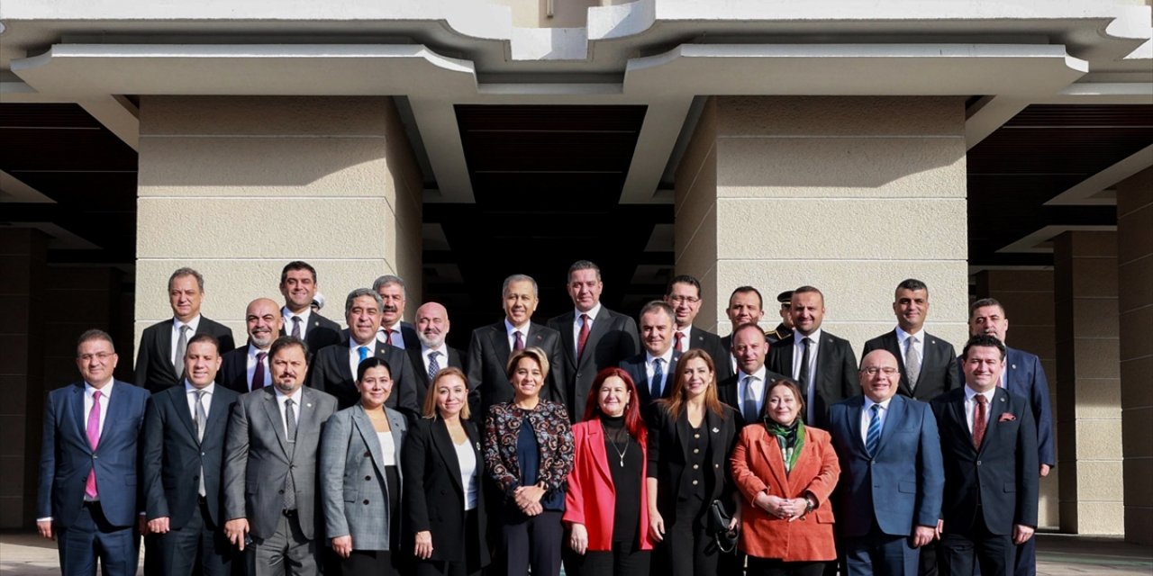 İçişleri Bakanı Yerlikaya, Türkiye Barolar Birliği heyetini kabul etti