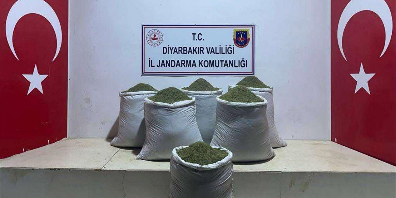 Diyarbakır'da 229 kilogram toz esrar ele geçirildi