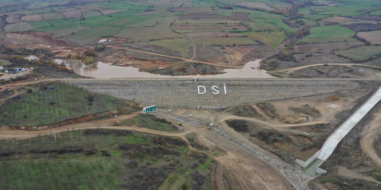 Edirne'de kuzeydeki tarım arazilerini suyla buluşturacak Büyüköğünlü Göleti su tutmaya başladı