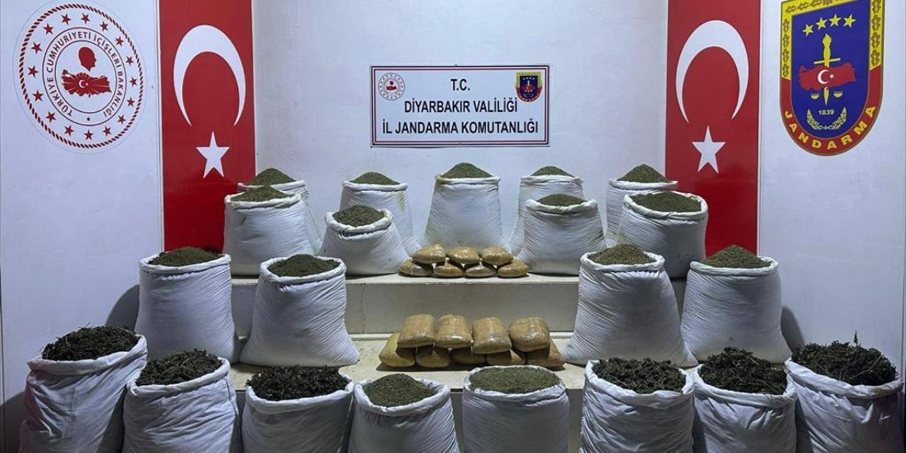 Diyarbakır'da 915 kilogram esrar ele geçirildi