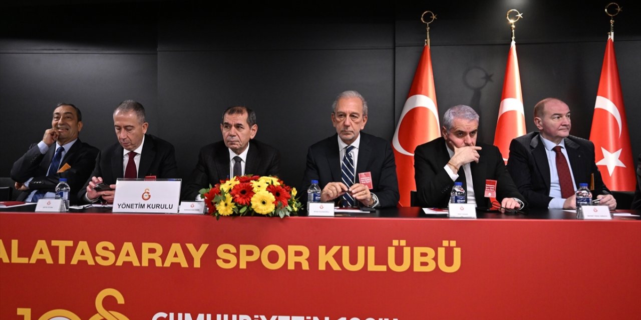 Galatasaray Kulübü Başkanı Özbek, divan kurulunda konuştu: