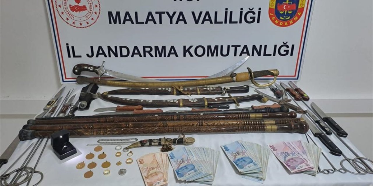 Malatya'da bir evden altın gasbeden zanlı tutuklandı