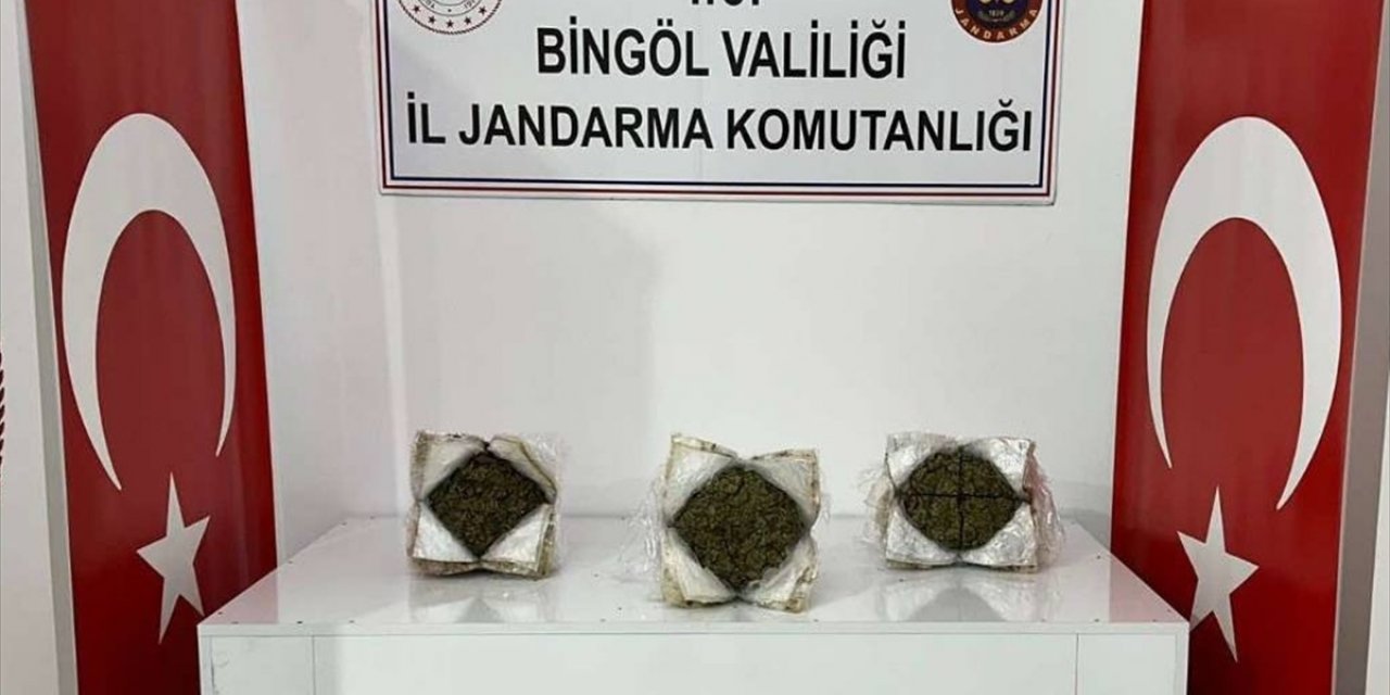 Bingöl'de 3 kilo 94 gram esrar ele geçirildi