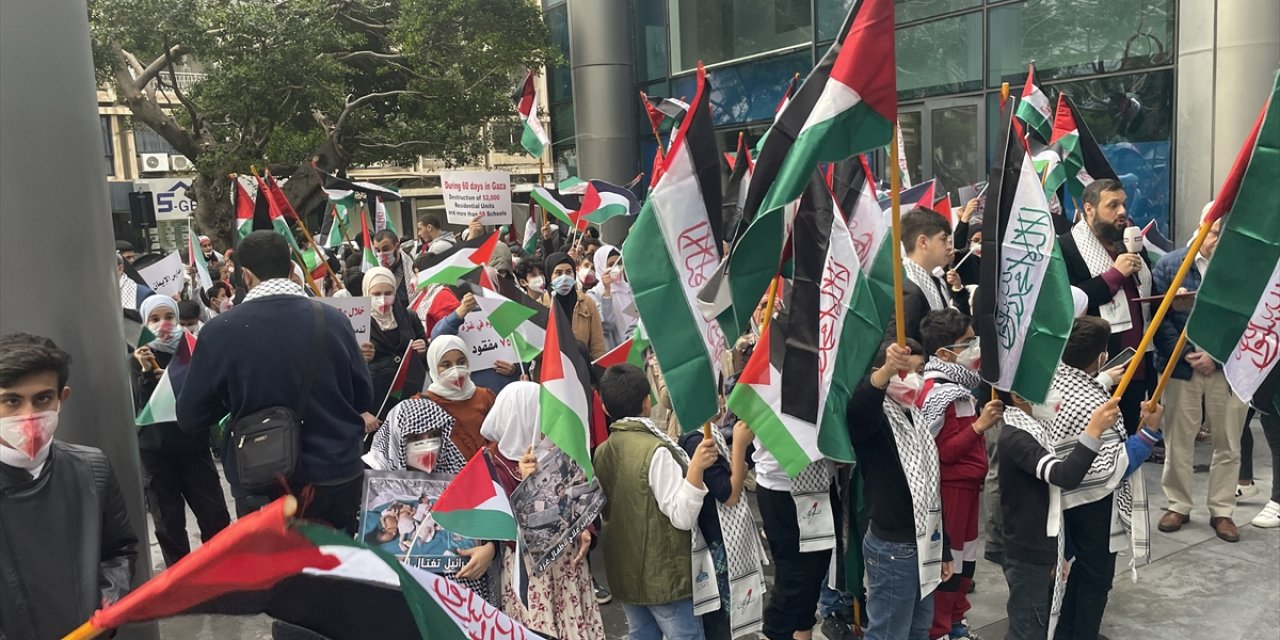 Lübnan'da İsrail'in bombaladığı Gazze'deki çocuklara destek eylemi