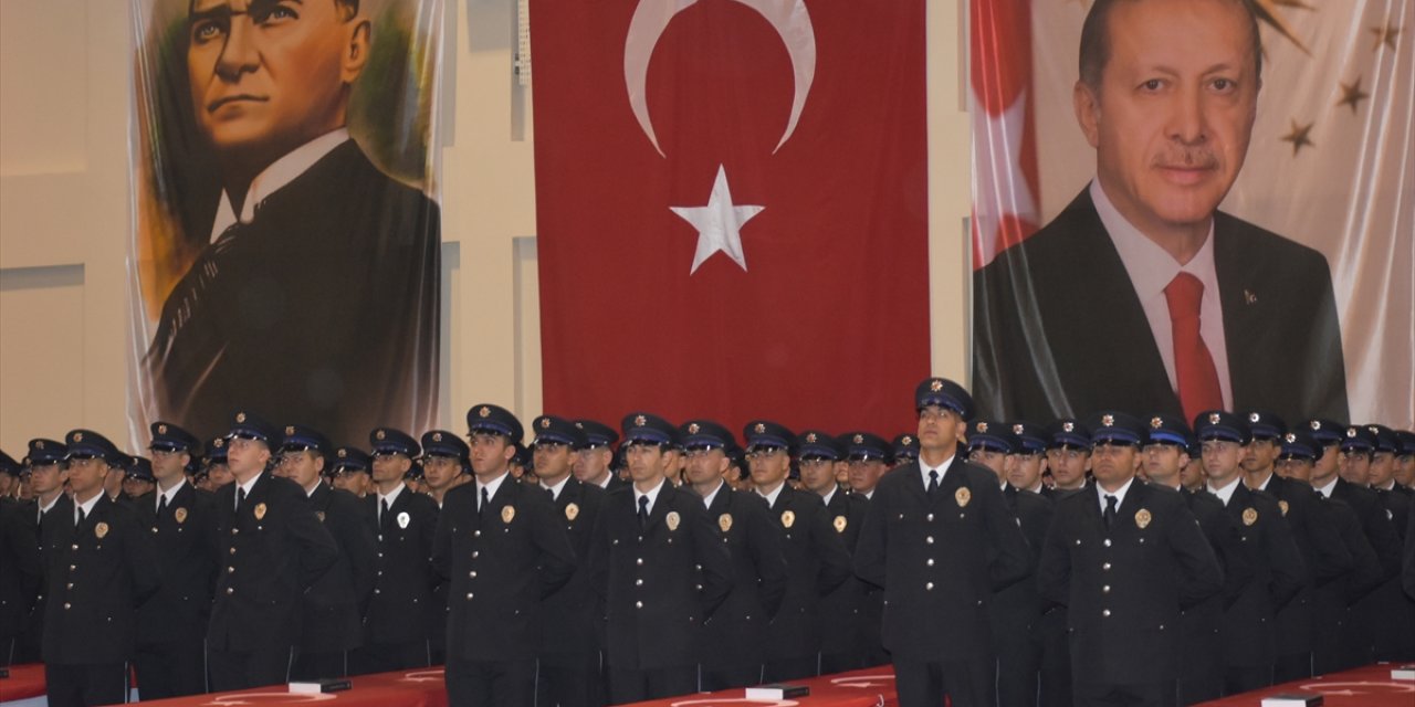 Afyonkarahisar'da 439 polis adayı mezun oldu