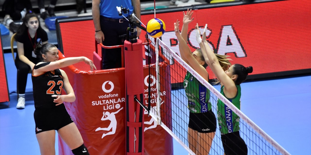 Voleybol: Vodafone Sultanlar Ligi