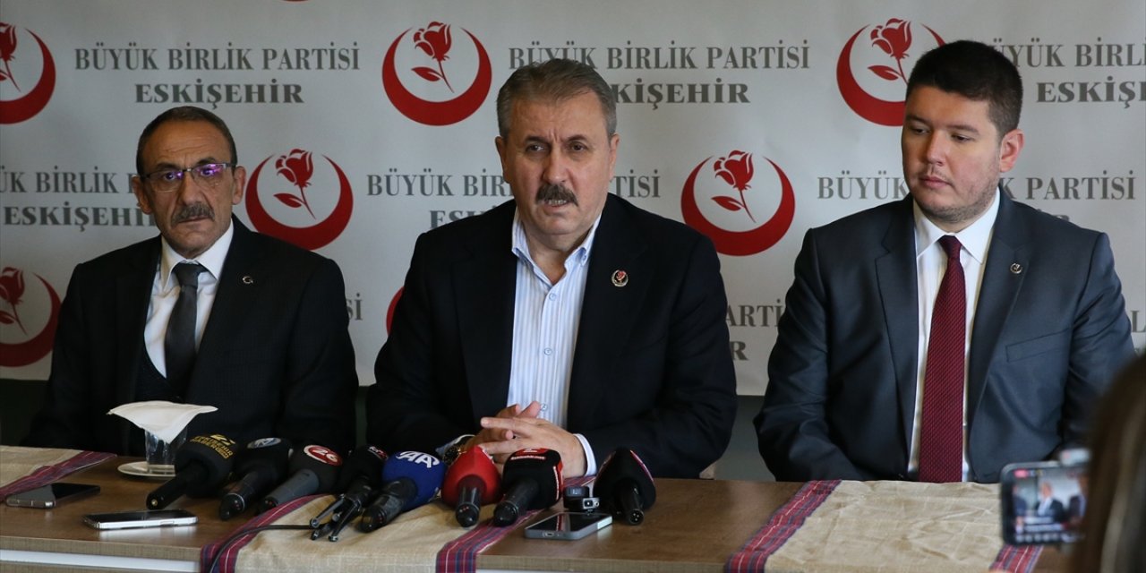 BBP Genel Başkanı Destici, Eskişehir'de basın toplantısında konuştu: