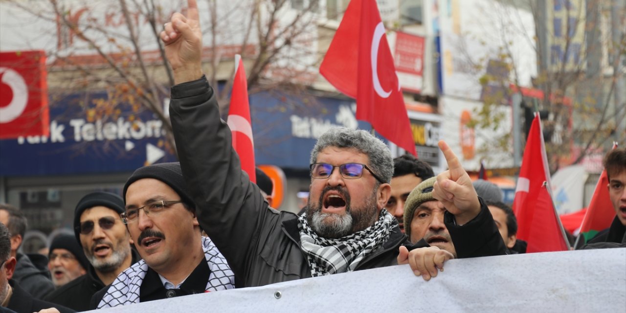 Burdur'da İsrail'in Gazze'ye yönelik saldırıları protesto edildi