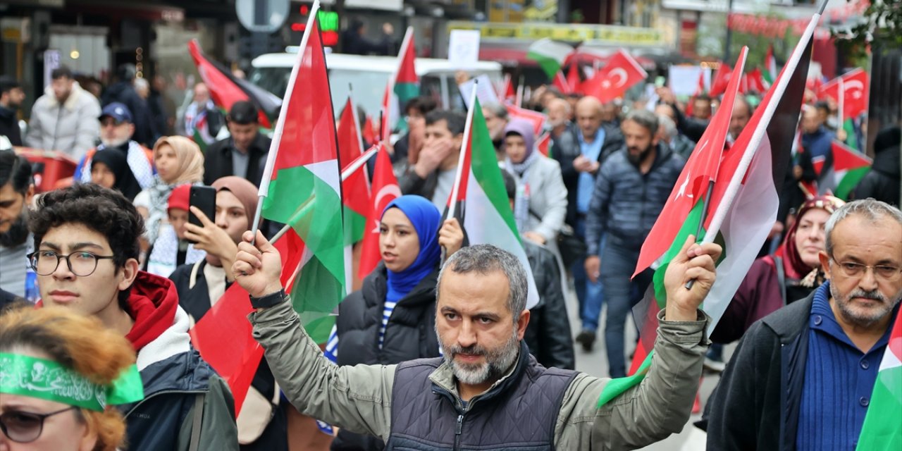 Samsun'da İsrail'in Gazze'ye yönelik saldırıları protesto edildi