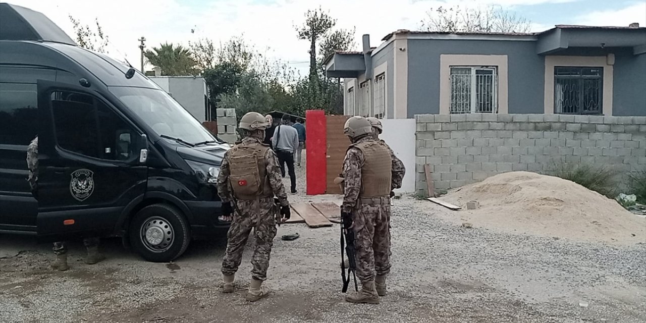 Antalya'da eş zamanlı narkotik operasyonu başlatıldı