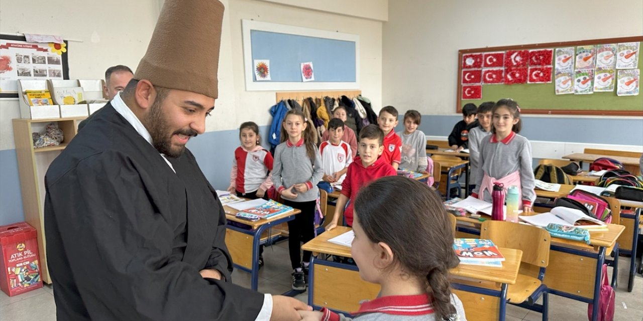 Samsun'da okullarda tarihe yön veren kahramanlar çocuklara anlatılıyor