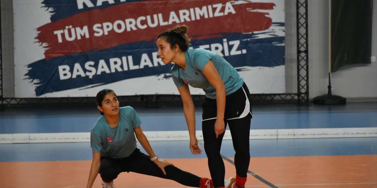 A Milli Kadın Hokey Takımı, EuroHockey'de derece almak için çalışıyor