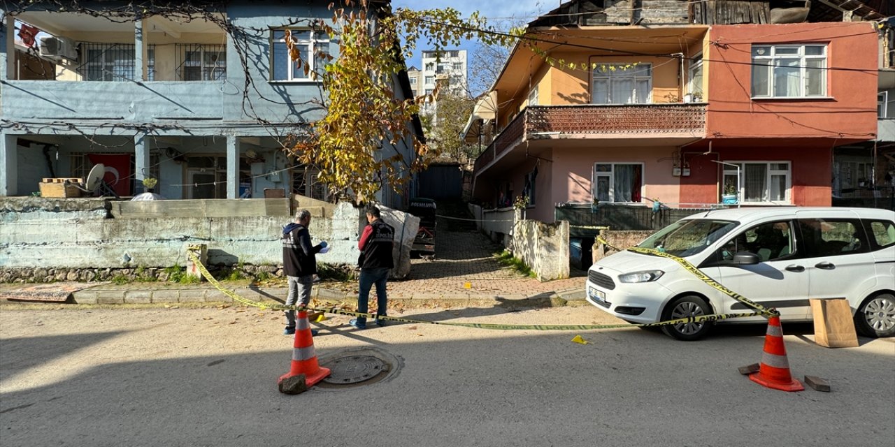 Kocaeli'de tartıştığı arkadaşı tarafından bıçaklanan kişi öldü