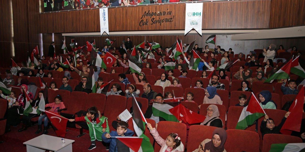 Filistin'de yaşananlar çocuklara tiyatro oyunuyla anlatıldı