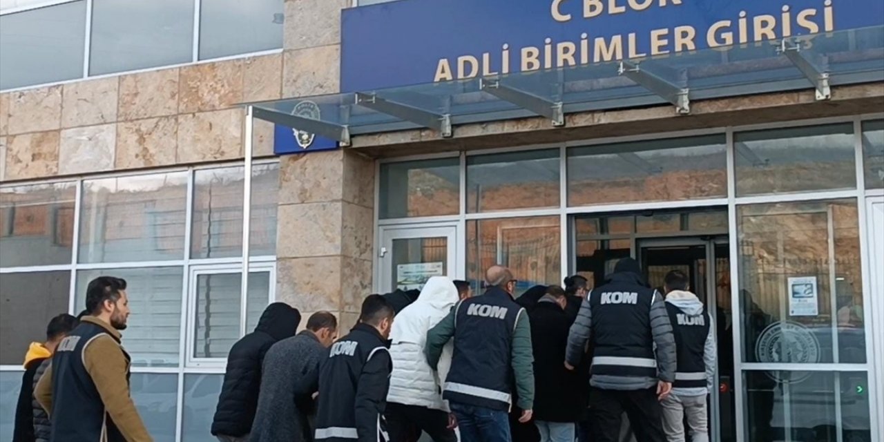 Kırşehir'de sahte kimlikle SRC sınavına giren 21 kişi yakalandı