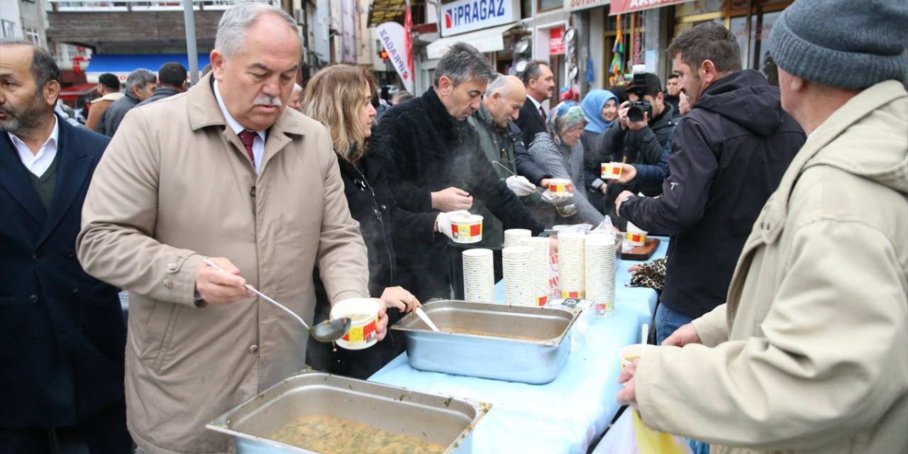 Ordu'da 4 bin kişiye karalahana çorbası ikram edildi