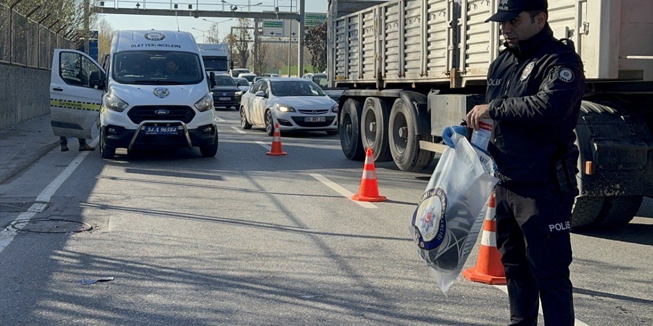 Sancaktepe'de tır ile çarpışan motosikletin sürücüsü öldü