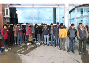 Erzincan'da 58 düzensiz göçmen yakalandı