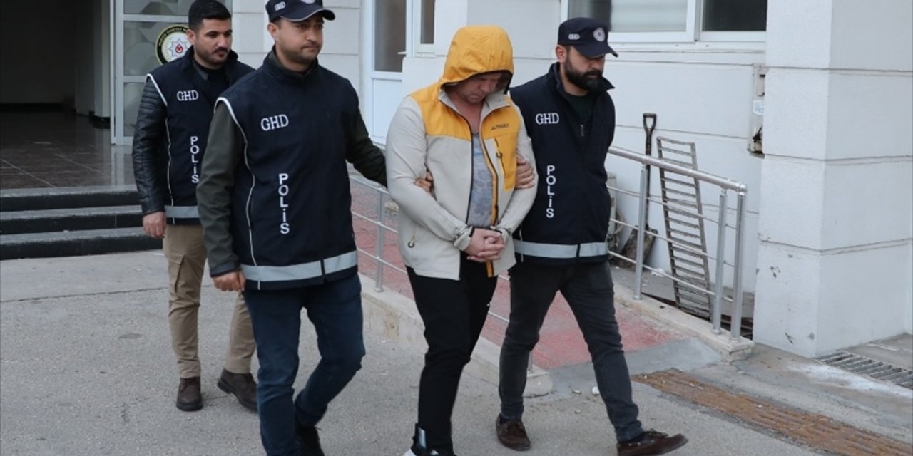 İnterpol'ün "difüzyon mesajı" ile aradığı Rus şüpheli Mersin'de yakalandı