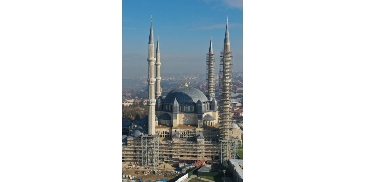 Selimiye'nin 4 minaresinden üçünde restorasyon çalışmaları tamamlandı