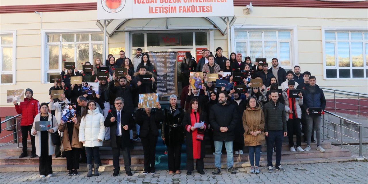 Yozgat'ta iletişim fakültesi akademisyen ve öğrencileri İsrail'in gazetecileri öldürmesini protesto etti