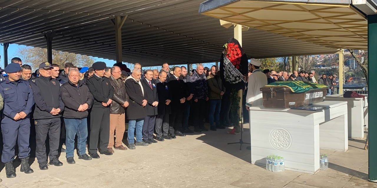 Karabük'te trafik kazasında ölen infaz koruma memuru Zonguldak'ta defnedildi