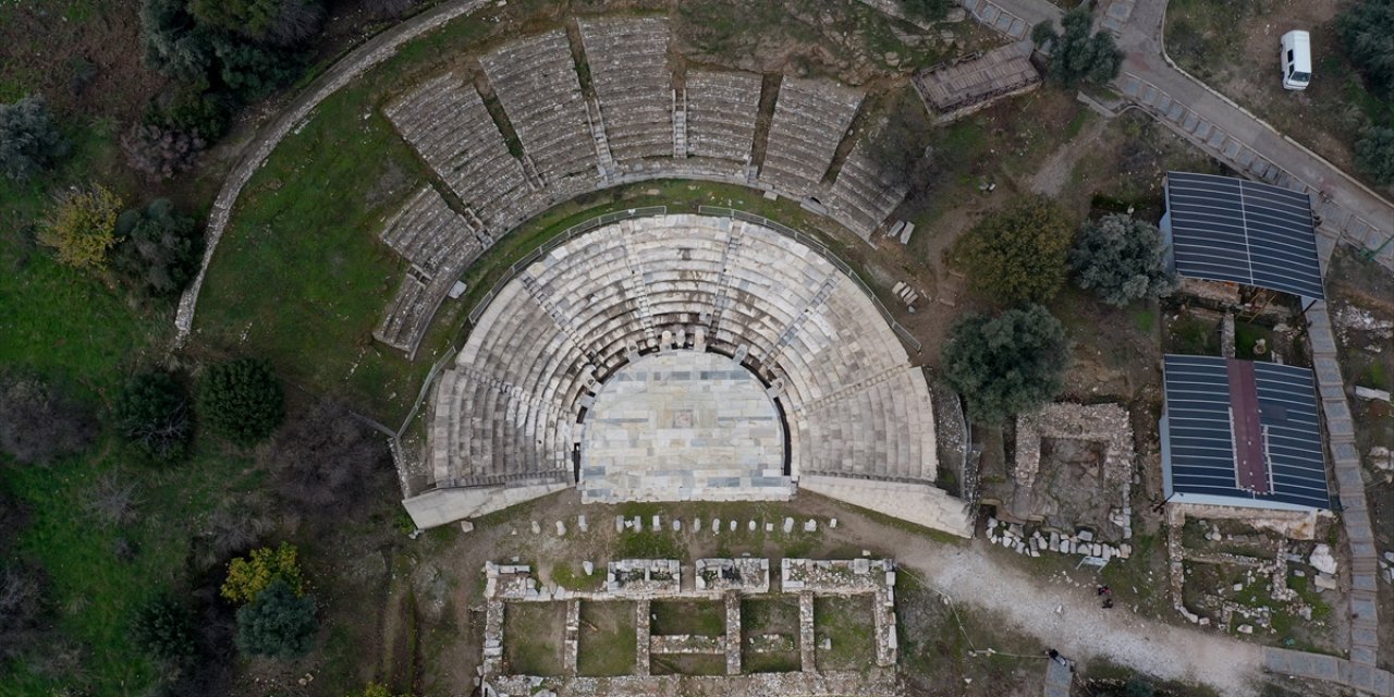 Metropolis Antik Kenti'ndeki kazı çalışmaları tanıtıldı