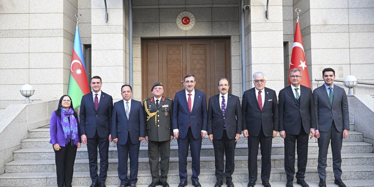 Cumhurbaşkanı Yardımcısı Yılmaz, Azerbaycan Başbakanı Asadov ve Milli Meclis Başkanı Gafarova'yla görüştü