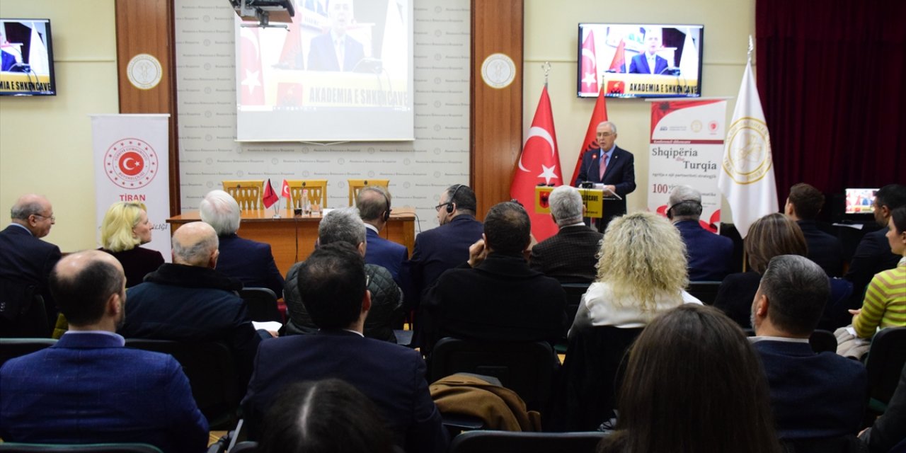 Tiran’da, Arnavutluk ve Türkiye arasında 100 yıllık diplomatik ilişkiler konulu konferans düzenlendi