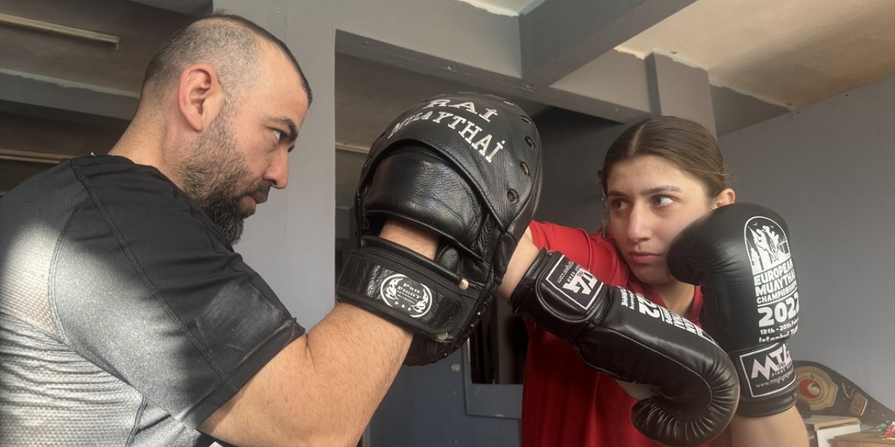 Genç muaythai sporcusu Sudenur Basancı, yeni şampiyonluklar peşinde