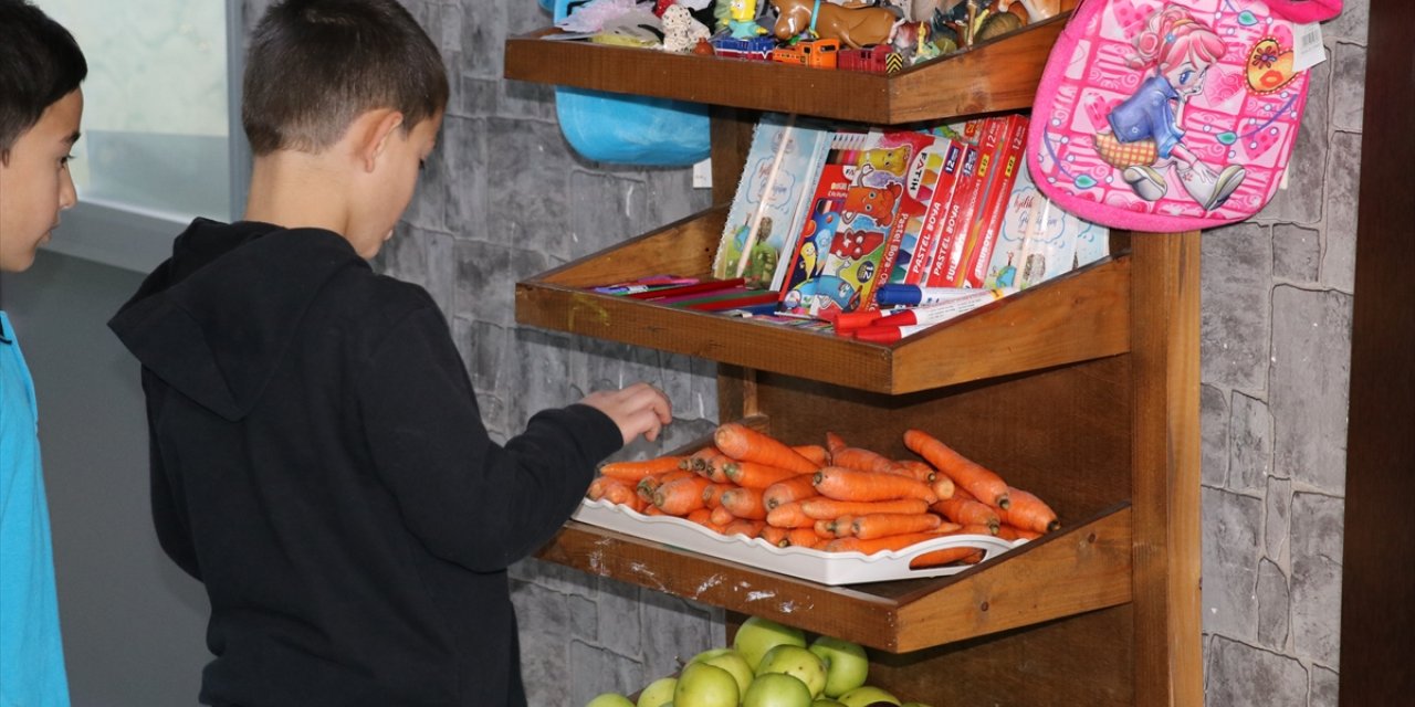 Erzincan'da ilkokul öğrencileri "Vitamin Bahçesi" ile sağlıklı ve paylaşımcı olmayı öğreniyor