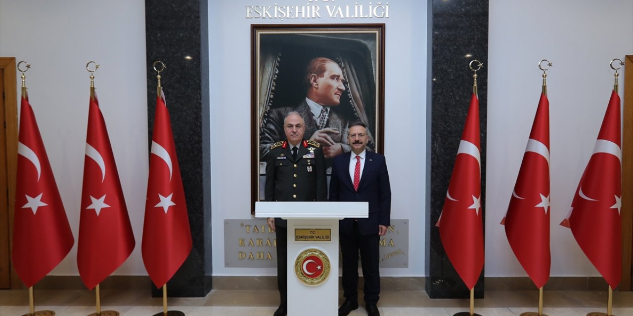 Genelkurmay Başkanı Orgeneral Gürak'tan Eskişehir Valisi Aksoy'a ziyaret