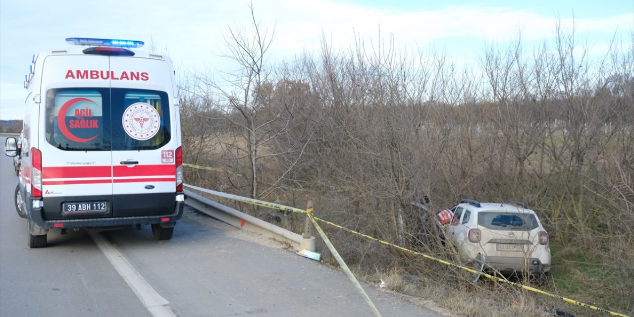 Kırklareli'nde hafif ticari aracın çarptığı 2 kişi öldü