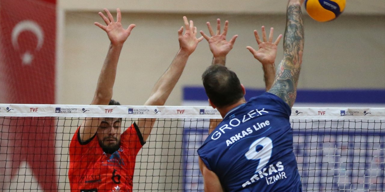 Voleybol: AXA Sigorta Efeler Ligi