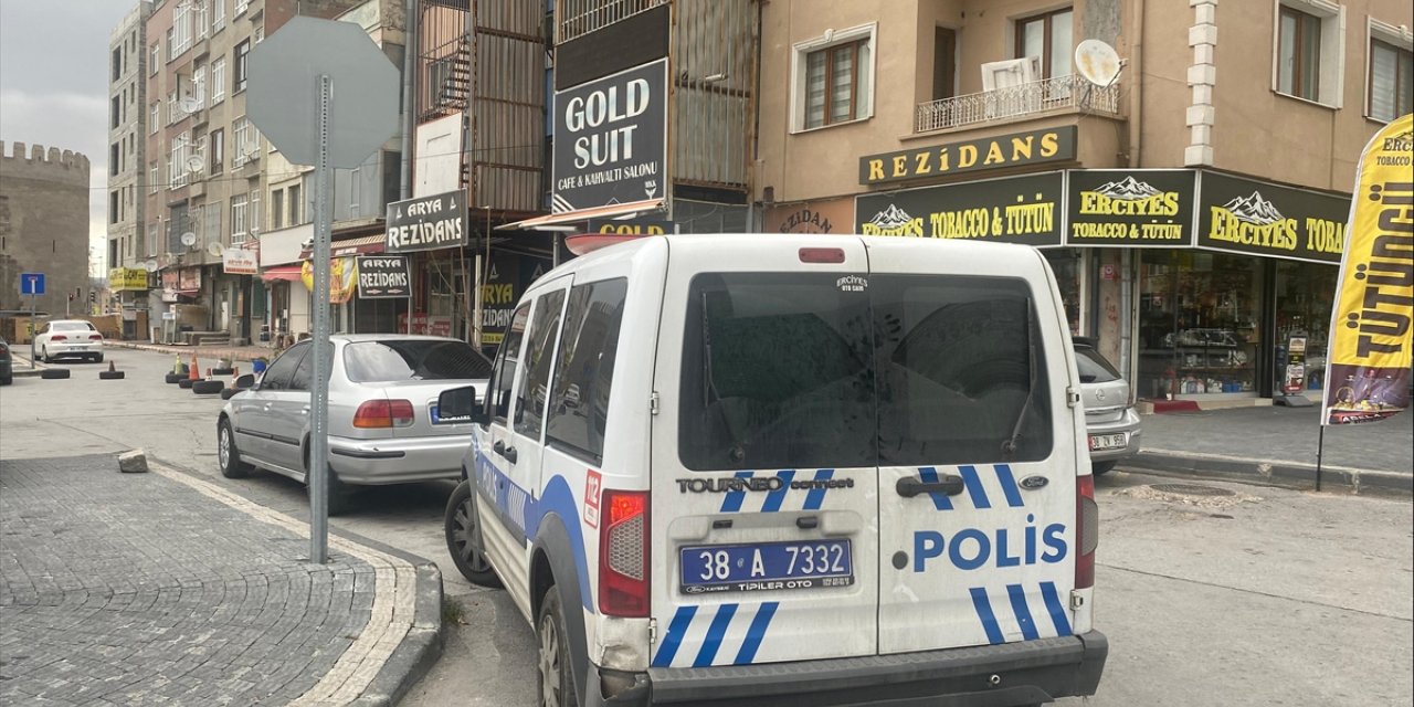 Kayseri'de bir kişi rezidansta ölü bulundu