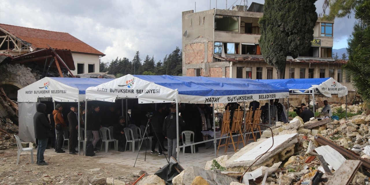 Hatay'da Ortodoks kiliselerinde Noel ayini yapıldı