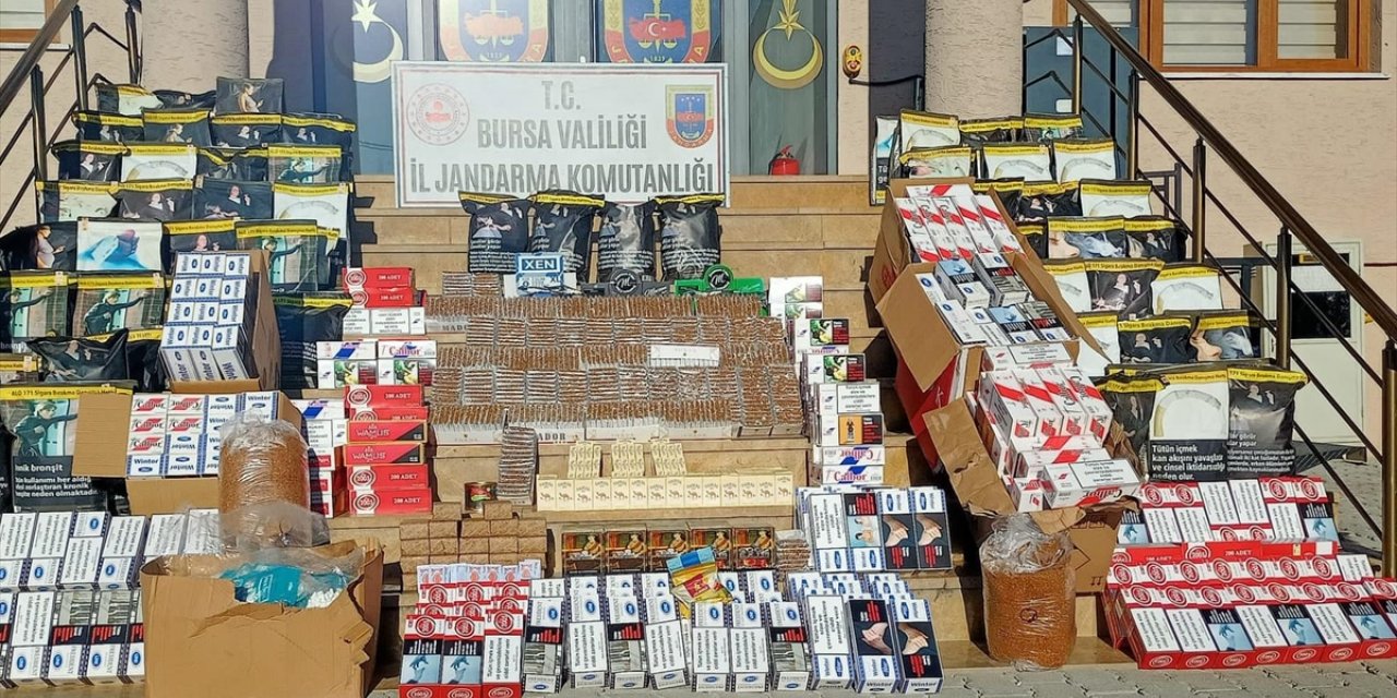 Bursa'da asayiş uygulamasında çeşitli suçlardan aranan 19 kişi yakalandı