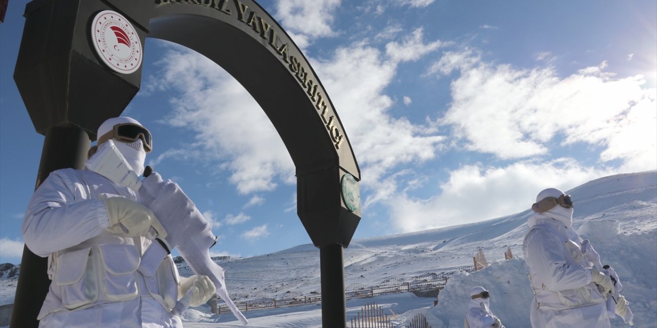 Erzurum'da "Allahuekber Şehitleri" anıldı